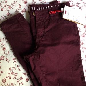 Cotton On burgundy mid-rise legging